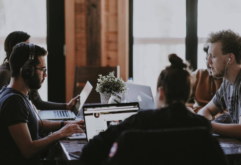 Use Data & Technology on how to Improve your Company’s Corporate Recruiting Strategy