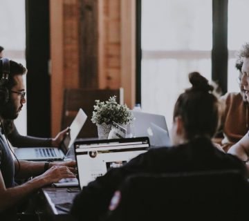 Inhouse vs oursourced HR